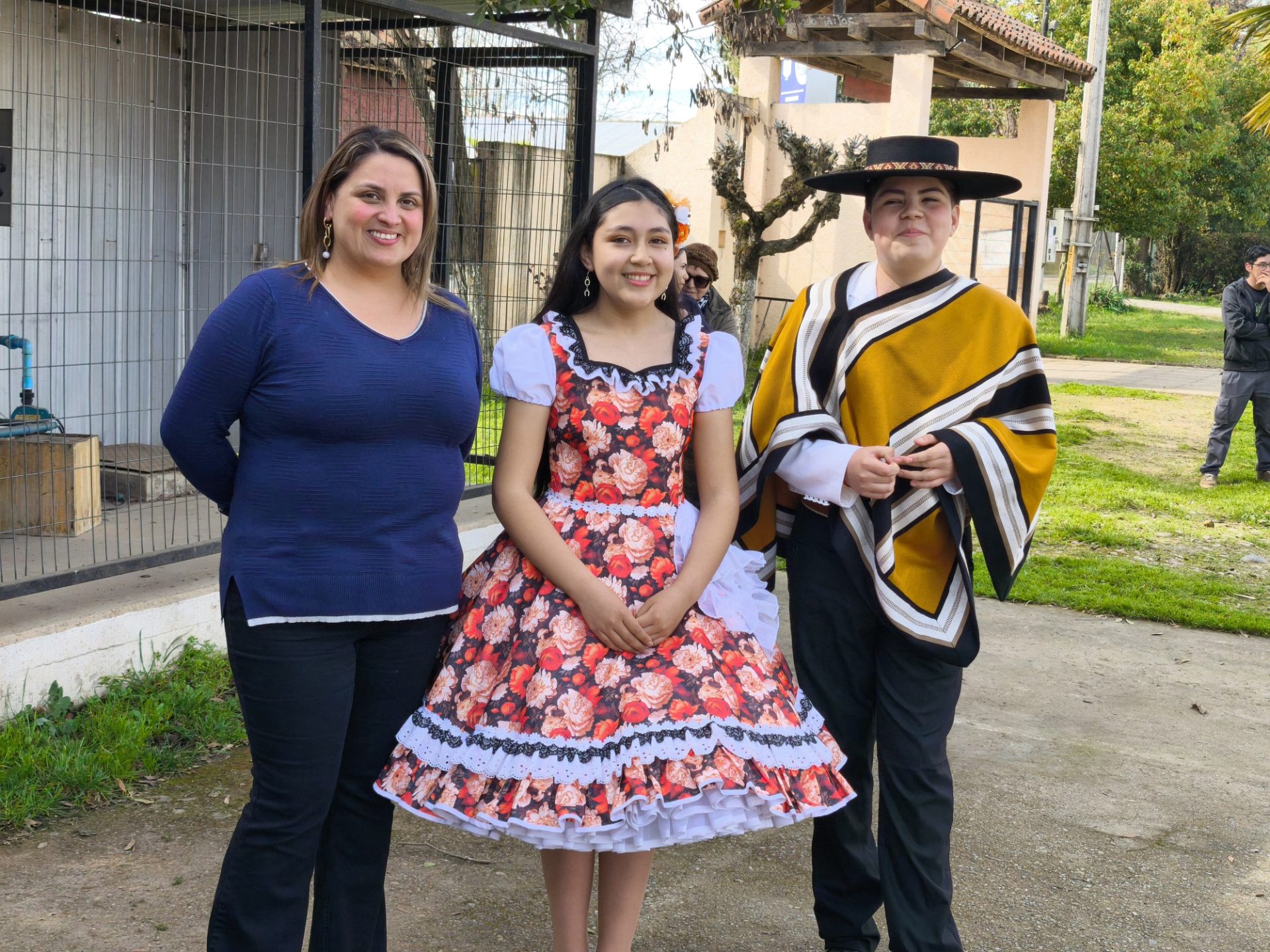 Escuela San Antonio da la bienvenida al Mes de la Patria